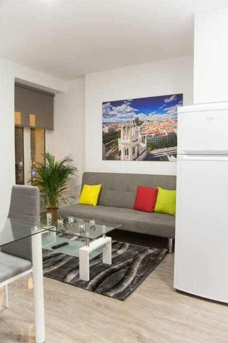 Comodo Y Agradable Estudio En Madrid Centro A3 Exterior photo
